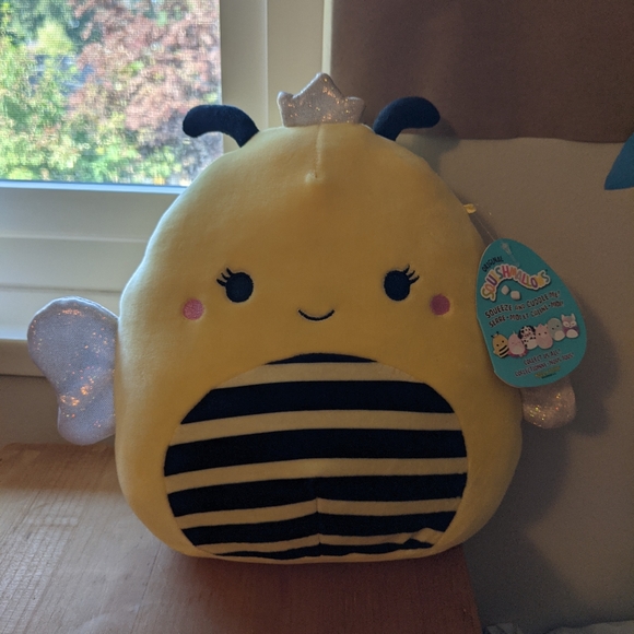 Squishmallows Other - BNWT sunny the bee squishmallow